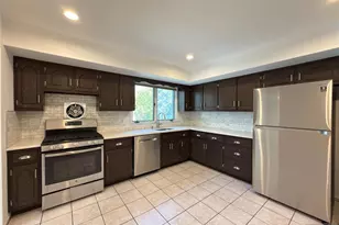 531 Day Ave, Ridgefield, NJ 07657 - Photo 3