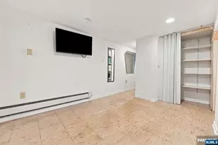 352 Farnham Ave, Lodi, NJ 07644 - Photo 17