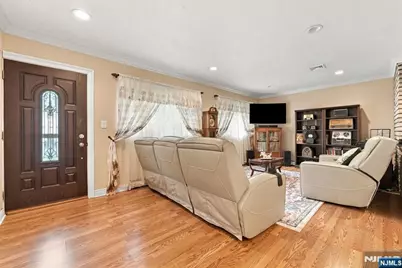 352 Farnham Avenue, Lodi, NJ 07644 - Photo 5