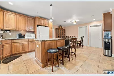352 Farnham Avenue, Lodi, NJ 07644 - Photo 9