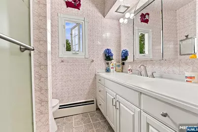 352 Farnham Avenue, Lodi, NJ 07644 - Photo 15