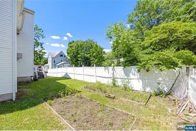 15 E Pierrepont Avenue, Rutherford, NJ 07070 - Photo 37