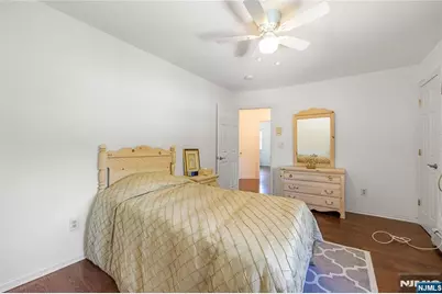 15 E Pierrepont Avenue, Rutherford, NJ 07070 - Photo 23