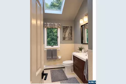 2 Windham Court, Woodcliff Lake, NJ 07677 - Photo 31