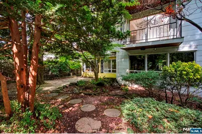 135 Voorhis Avenue, River Edge, NJ 07661 - Photo 35