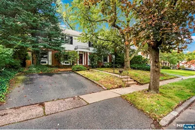 135 Voorhis Avenue, River Edge, NJ 07661 - Photo 3