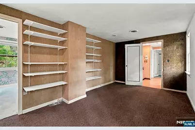 135 Voorhis Avenue, River Edge, NJ 07661 - Photo 25