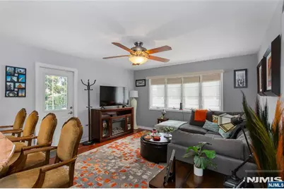 66 S Broadway, Saddle Brook Township, NJ 07663 - Photo 11