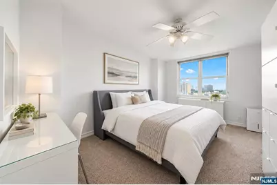 2200 N Central Road 11E #11E, Fort Lee, NJ 07024 - Photo 19