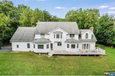 602 Grandview Terrace, Franklin Lakes, NJ 07417 - Photo 3