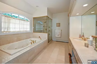 602 Grandview Terrace, Franklin Lakes, NJ 07417 - Photo 25