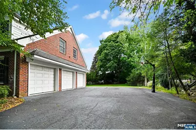602 Grandview Terrace, Franklin Lakes, NJ 07417 - Photo 7