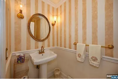 602 Grandview Terrace, Franklin Lakes, NJ 07417 - Photo 19