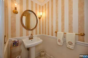 602 Grandview Terrace, Franklin Lakes, NJ 07417 - Photo 19