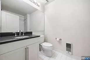 15 Enterprise Ct 1-05, Jersey City, NJ 07305 - Photo 11