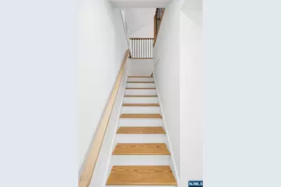 32 Oak Bend Road, West Orange Township, NJ 07052 - Photo 17