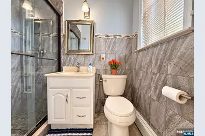 223 Merritt Avenue, Bergenfield, NJ 07621 - Photo 21