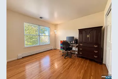 223 Merritt Avenue, Bergenfield, NJ 07621 - Photo 23