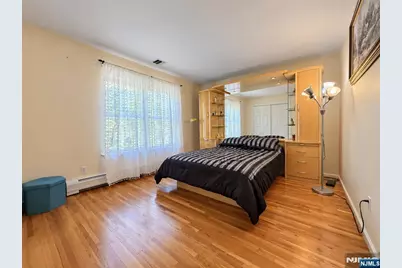 223 Merritt Avenue, Bergenfield, NJ 07621 - Photo 13