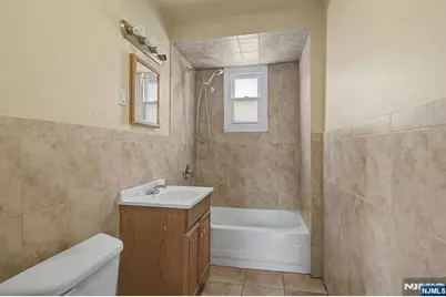 305 Pacific Street, Paterson, NJ 07503 - Photo 25