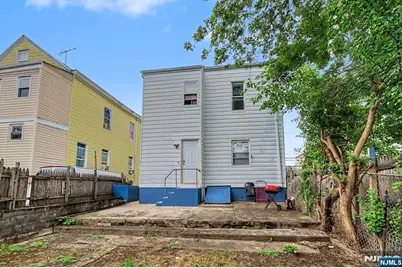 305 Pacific Street, Paterson, NJ 07503 - Photo 31