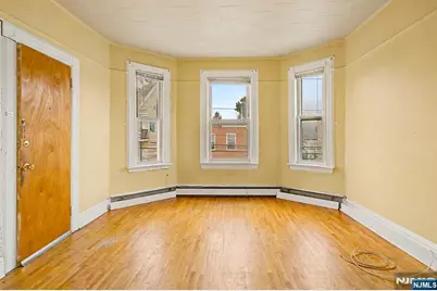 305 Pacific Street, Paterson, NJ 07503 - Photo 15
