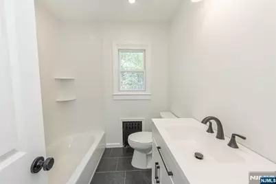 5 Underhill Court, Nutley, NJ 07110 - Photo 23