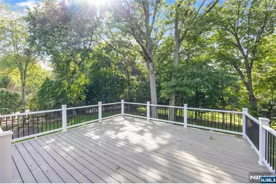 390 Harland Avenue, Haworth, NJ 07641 - Photo 33