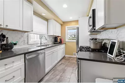 91 Frederick Place, Bergenfield, NJ 07621 - Photo 15