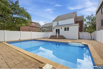 473 Oakdene Avenue, Cliffside Park, NJ 07010 - Photo 3