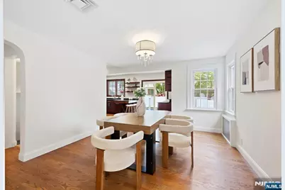 473 Oakdene Avenue, Cliffside Park, NJ 07010 - Photo 13