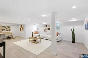 473 Oakdene Ave, Cliffside Park, NJ 07010 - Photo 31