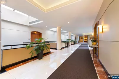 100 Carlyle Drive Villa P- 6 #VILLA P- 6, Cliffside Park, NJ 07010 - Photo 37