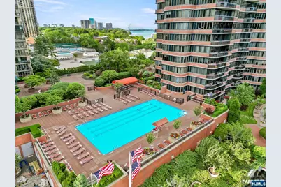 100 Carlyle Drive Villa P- 6 #VILLA P- 6, Cliffside Park, NJ 07010 - Photo 35