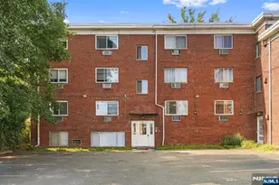 61 Union Ave D2, Belleville, NJ 07109 - Photo 3