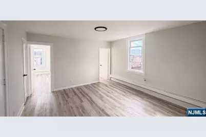 414 42nd Street 3 #3, Union City, NJ 07087 - Photo 5