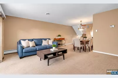 7 Ross Road, Wallington, NJ 07057 - Photo 5