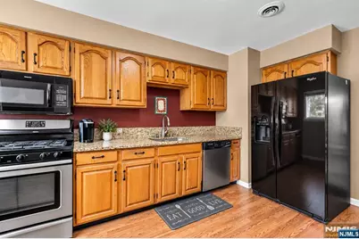 7 Ross Road, Wallington, NJ 07057 - Photo 11