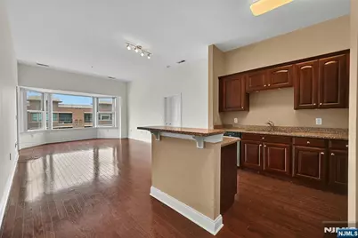 22 Ave At Port Imperial 512 #512, West New York, NJ 07093 - Photo 5
