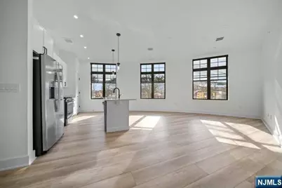 1 Union Avenue 204 #204, Cresskill, NJ 07626 - Photo 7