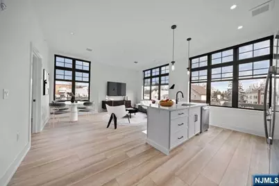 1 Union Avenue 204 #204, Cresskill, NJ 07626 - Photo 3