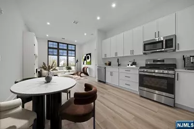 1 Union Avenue 204 #204, Cresskill, NJ 07626 - Photo 15