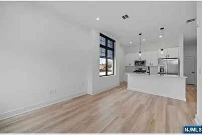 1 Union Avenue 204 #204, Cresskill, NJ 07626 - Photo 13