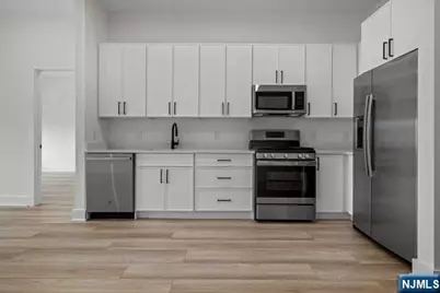 1 Union Avenue 204 #204, Cresskill, NJ 07626 - Photo 17