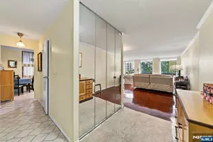 200 Winston Dr L14, Cliffside Park, NJ 07010 - Photo 23