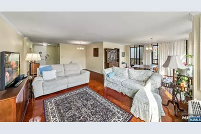 200 Winston Drive L14 #L14, Cliffside Park, NJ 07010 - Photo 9