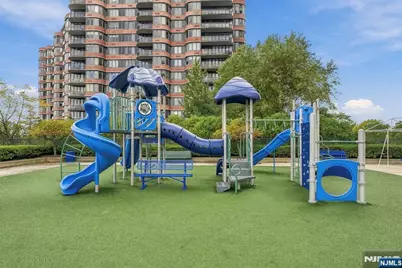 200 Winston Drive L14 #L14, Cliffside Park, NJ 07010 - Photo 45