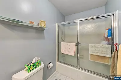 200 Winston Drive L14 #L14, Cliffside Park, NJ 07010 - Photo 33