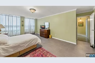 200 Winston Drive L14 #L14, Cliffside Park, NJ 07010 - Photo 35