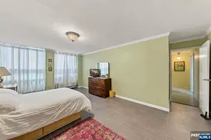 200 Winston Dr L14, Cliffside Park, NJ 07010 - Photo 35